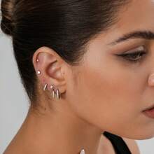 DAILI Khuyên tai vòng nhỏ màu vàng, kiểu ôm sát tai, dành cho tai nhạy cảm, mạ vàng 14K, đính đá Cubic Zirconia tinh tế, khuyên tai vòng nhỏ xinh cho nữ, bộ nhiều khuyên tai, quà tặng trang sức xỏ lỗ, không gây dị ứng, bộ 3-6 đôi cho nữ. - Bộ khuyên tai Zircon 3+3 - Xem 5