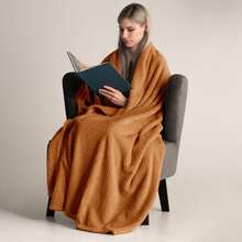 Coperta Restilo, piacevolmente morbida, durevole e resistente ai danni meccanici, dimensioni 70x150, colore zenzero, 1 pezzo - Zenzero - Visualizzare 5