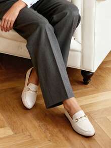 Loafers Women Shoes Leather Penny Loafers With Metallic Accessories TPR Outsole Classic Elegant Fashion Comfortable Dating Flats Shoes - Trắng-PU - Xem 1