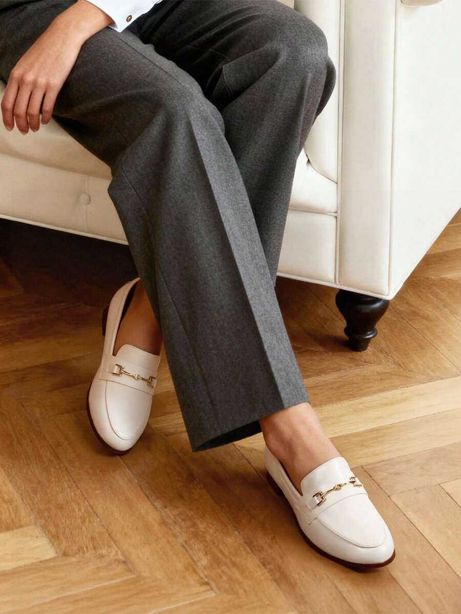 Loafers Women Shoes Leather Penny Loafers With Metallic Accessories TPR Outsole Classic Elegant Fashion Comfortable Dating Flats Shoes - Trắng-PU - Xem 1