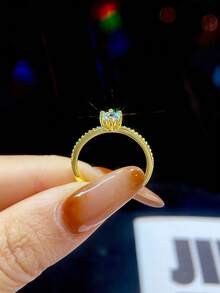 1枚0.4克拉极简单钻莫桑石戒指，925纯银，精致闪耀，适合作为订婚戒指、周年纪念戒指、女士珠宝礼物、圣诞礼物。