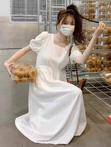 [Y6Y] 优雅白色A字中长连衣裙，方领短泡泡袖，提花织物，收腰设计，适合休闲或派对穿着 - 白色 - 查看 4