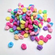 100 قطعة من أربطة الرأس المطاطية الملونة الناعمة للحيوانات الأليفة، مناسبة للكلاب والقطط الصغيرة - أربطة رأس للحيوانات الأليفة قابلة للتمدد فائقة اللين، تصميم مانع للانزلاق للعناية اليومية وإكسسوارات تزيين الحفلات (ألوان حلوى عشوائية)