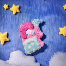 Hasbro Muñecos de peluche de la serie  en caja ciega, juguetes de peluche de personajes de dibujos animados aleatorios y lindos, juguetes coleccionables creativos, regalos de Navidad y cumpleaños - 1 pieza de estilo aleatorio - Ver 10