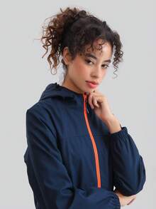 Chaqueta cortavientos de contraste de color para mujer, chaqueta deportiva impermeable y a prueba de viento para exteriores, transpirable, de manga larga, para correr, ciclismo, senderismo, para uso diario casual con cremallera, para primavera - azul real - Ver 6