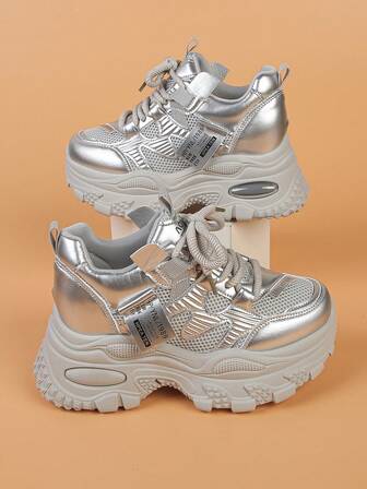 Damskor med kilklack, casual utomhusskor med snörning och nät, andningsbara, bekväma, dolda klackar, trendiga, mångsidiga casualskor, lämpliga för vår och höst