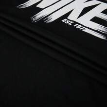 Nike 男士 AS M NK DF UV HYVERSE SS GFX 短袖T恤，针织圆领，THV0382-010 - 黑色 - 查看 5