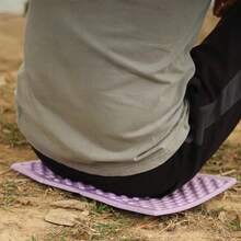 1 pieza Esterilla plegable portátil, cojín de asiento impermeable y duradero de material PE para exteriores - Plegable y portátil, adecuado para camping, senderismo, pesca y picnics, cómodo cojín de espuma, silla de camping portátil - Multicolor - Ver 5