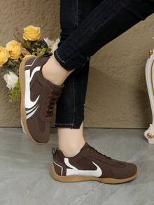 撞色纯色学院风休闲健身鞋，适合春秋夏季穿着，女款系带拼接平底鞋，复古时尚户外运动跑步鞋 - 棕色 - 查看 7