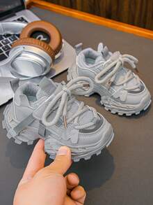 新款儿童功能性厚底运动鞋，灰色透气网布鞋面，软底防滑减震耐穿，男女通用休闲鞋，适合户外、日常穿着和轻度运动 - 深灰色 - 查看 14