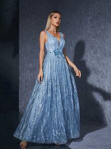 V领串珠刺绣蕾丝长裙，饰有3D贴花和褶皱细节 - 藍色 - 查看 1