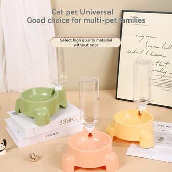 1个三脚稳固大容量500毫升宠物水瓶，虹吸式设计，防漏防滑，带容量刻度。