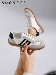 2025新款女士平底休闲运动鞋，轻便舒适一脚蹬鞋 - 黑與白 - 查看 4