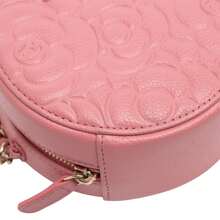 CHANEL Authenticated  PRE-OWNED CC Embossed Caviar Camellia Round Clutch With Chain Bag - Hồng - Xem 10
