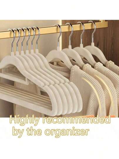 4 قطع/مجموعة من شماعات مخملية باللون الأسود والأبيض والوردي والرمادي، للاستخدام المنزلي، تصميم خالي من الغرز، أكتاف مقاومة للخدش، غير قابلة للانزلاق، غير مخصصة لحمل الحقائب أو تجفيف الملابس، للتخزين والتنظيم، مناسبة للحالات الجافة والرطبة