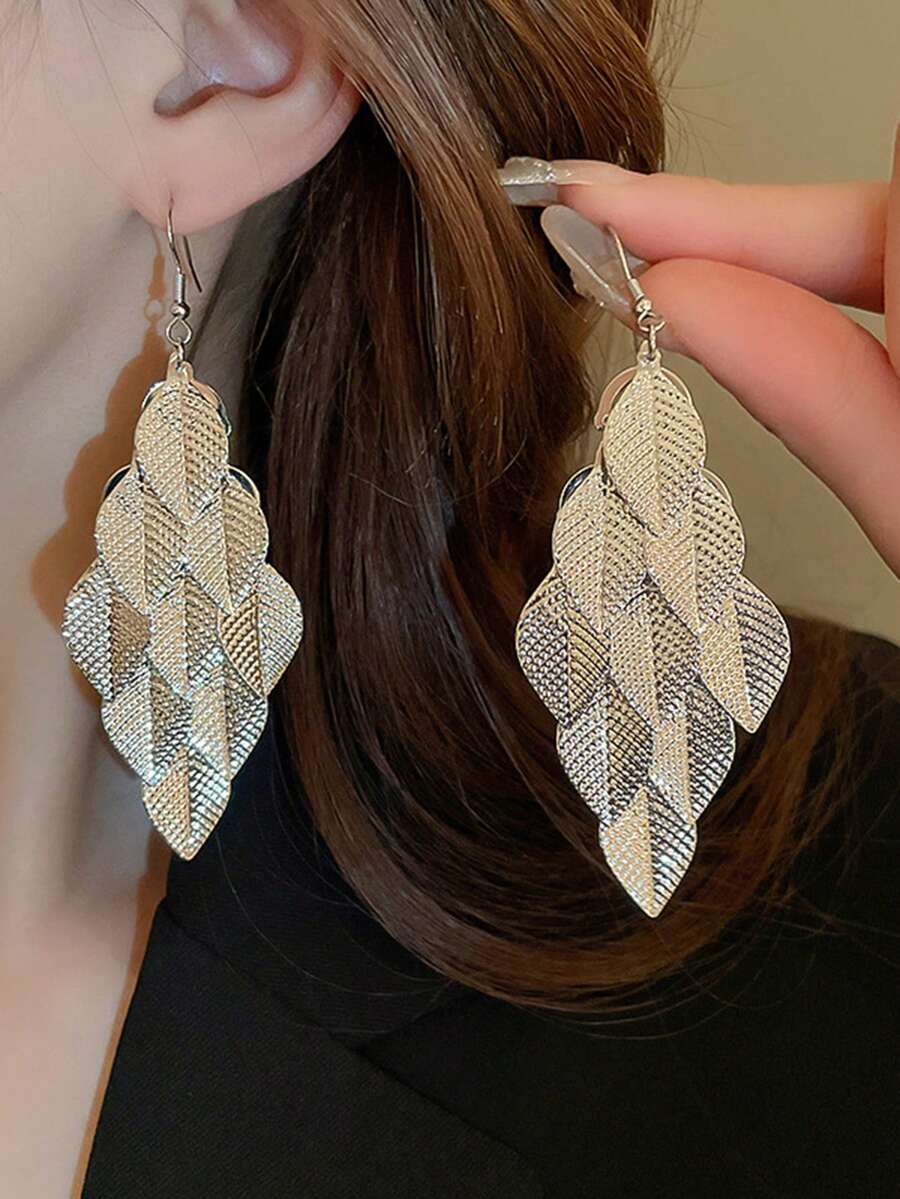 1对时尚复古镂空叶子流苏吊坠耳环，适合女性日常休闲、派对、节日佩戴，亦可作为节日礼物。 - 白K - 查看 1