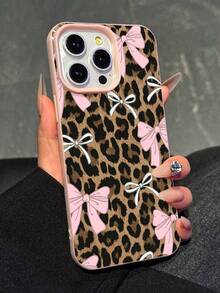 Leopard Bows Phone Case Girly Fashion Style For IPhone 17 16 15 14 13 12 11 Plus Pro Max. A  And Chic Gift For Her With A Touch Of Wild Elegance And Playful Feminine Charm. Accessorize Your Phone In Style. - trắng - Xem 4