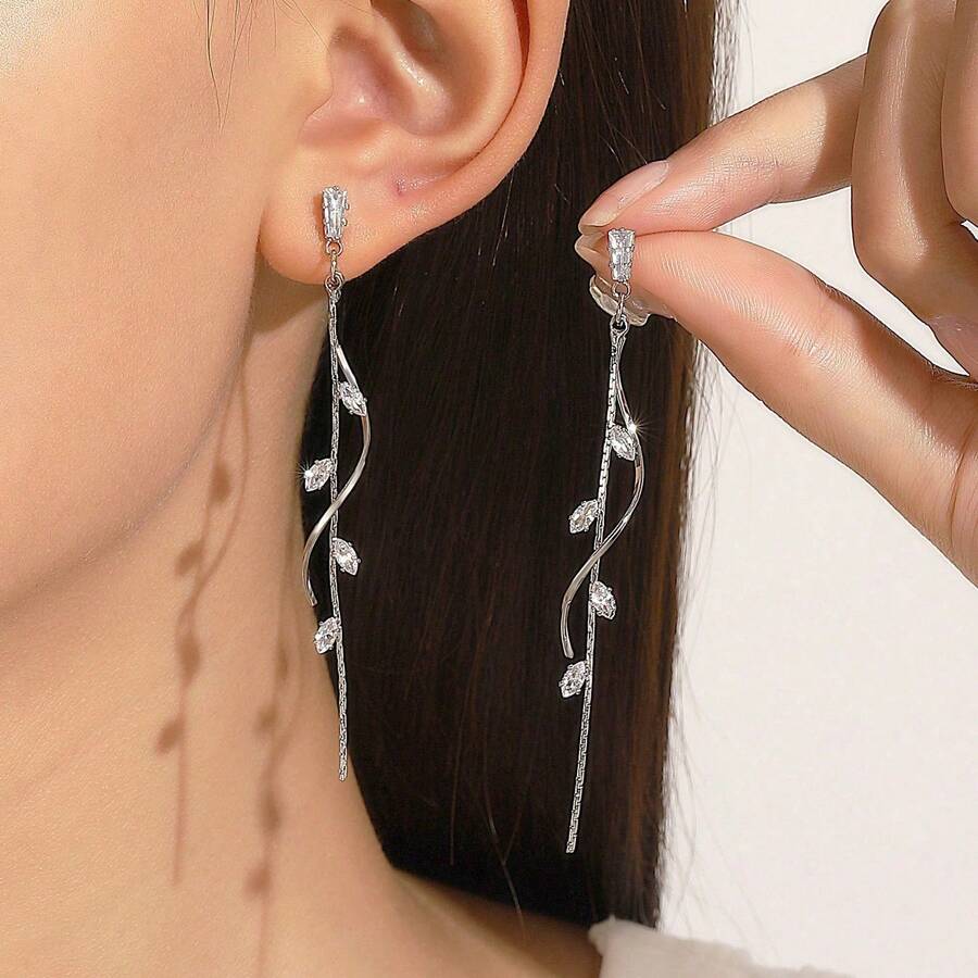 French Light Luxury Long Tassel Earrings Female Ins Style Temperament Twisted Earrings Net Celebrity Earrings - White - View 1