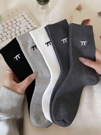 5 pares de calcetines versátiles de media pantorrilla con estilo Ins, con corbata de moño surtida de alta gama y fondo de masaje a cuadros grises para mujeres