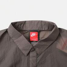 Nike قميص رجالي قصير الأكمام AS M NK TCH WVN UTILITY SHIRT IF8329-289 - شوكولاته بني - مشاهدة 3