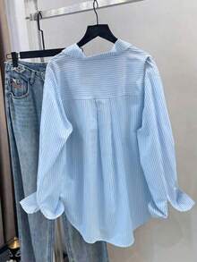 女士纯色口袋刺绣纽扣休闲衬衫（夏季款） - 淺藍色 - 查看 3