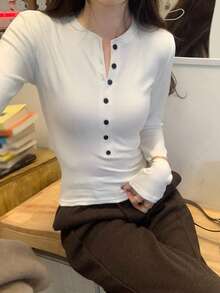 性感修身打底长袖T恤，女士款，独特精致，秋冬必备 - 白色 - 查看 3