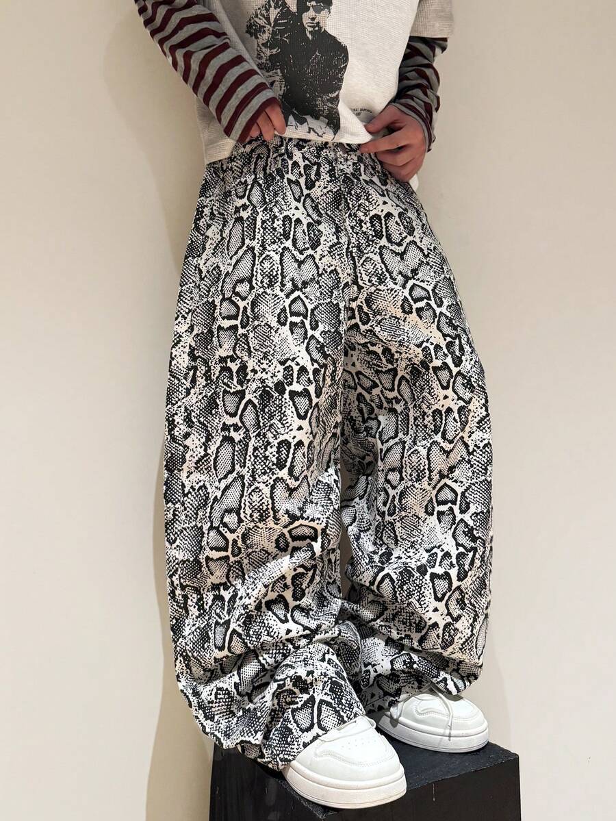 1件复古水洗印花阔腿牛仔裤，男士休闲宽松裤，通勤百搭，四季皆宜（不含腰带和配饰） - 白色 - 查看 1