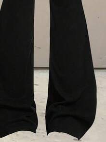 少女字母印花短袖T恤搭配修身喇叭裤休闲装 - 黑色 - 查看 5