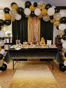 2件装 - 黑色金色生日一次性桌布，54英寸 x 72英寸，黑色和金色相间的桌布，适用于派对、烧烤、婚礼、高级餐厅、生日派对、厨房餐厅、节日派对装饰、家居装饰、餐桌装饰 - 彩色 - 查看 5