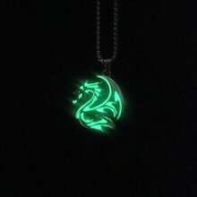 1PC Night Light Wolf King Pendant Necklace - Hip Hop Punk Style With Blue And White Night Light Accents, Perfect For Parties And Gifts - 薄荷綠 - 查看 5