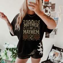 Oversized Mother Of Mayhem Shirt Edgy Mom Shirt For Cool Mom Gift Funny Mothers Day Tshirt   Tired Mom Top  Mama Graphic Tee - 黑色 - 查看 3