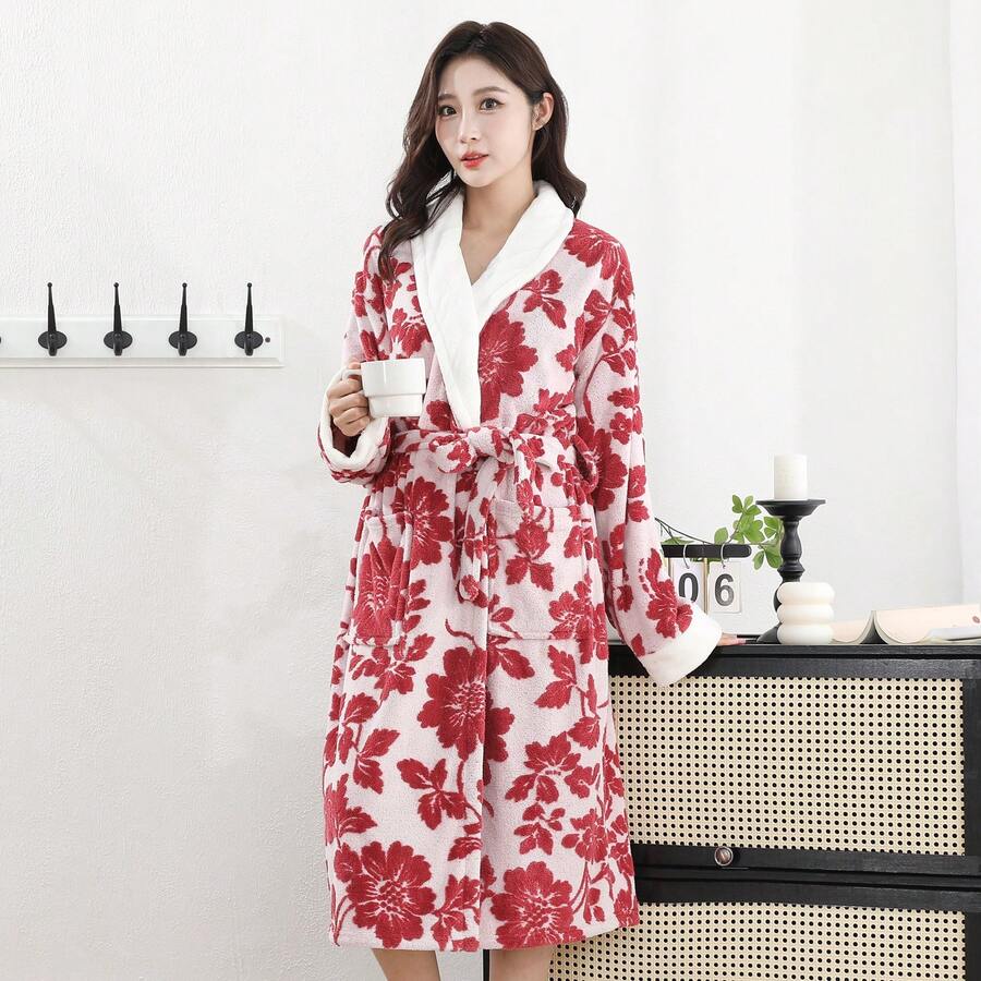 1件珊瑚绒女式/学生提花双色花卉图案加大码浴巾，可作浴巾、浴裙、抹胸裙、毛巾、浴袍、家居服穿着，柔软舒适，吸水性强，适用于浴室、泳池、海滩等场所，四季皆宜。