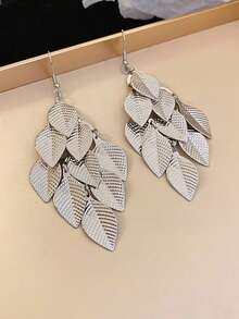 1对时尚复古镂空叶子流苏吊坠耳环，适合女性日常休闲、派对、节日佩戴，亦可作为节日礼物。 - 白K - 查看 6