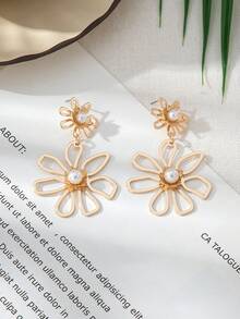 Hollow Flower Earrings, Exaggerated Line Retro Faux Pearl Inlaid Earrings, Wholesale Foreign Trade Jewelry - Multicolor - View 1