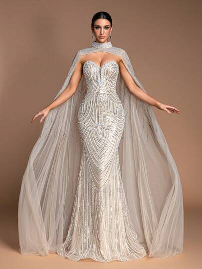 Damklänning med paljettmönster, elegant klänning, pärlprydnadsfull sjöjungfruklänning, axelbandslös cocktailklänning med sjal i mesh