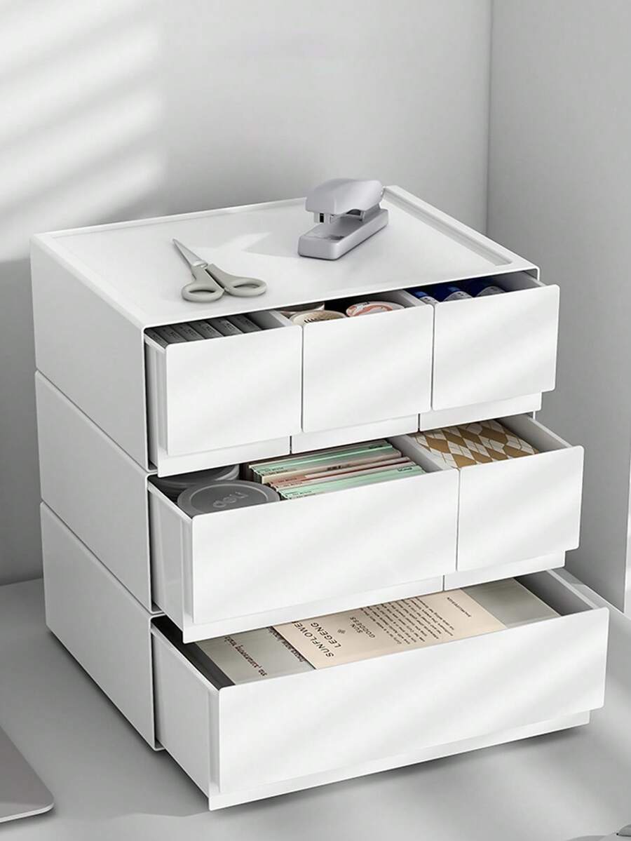 白色塑料抽屉式收纳盒，可自由组合堆叠，桌面整理盒，适用于办公室、学校和桌面杂物收纳。