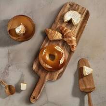 1pc Wooden Cutting Board, Serving Tray With Handle - Decorative Platter Suitable For Bread, Cheese, New Home, Wedding Gift, Outdoor Picnic, Bar. Cutting Board For Cooked Food, Kitchen Accessory, Gift For Cooking Enthusiasts