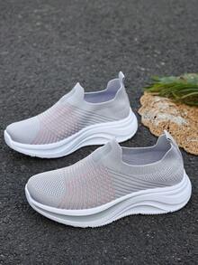 New Women Striped Design Casual Sneakers, Slip-On Lightweight Comfortable Casual Shoes, Non-Slip Wear-Resistant Low-Top Soft-Soled Outdoor Sports Shoes, Outdoor Gym Running Shoes - Grey - View 3