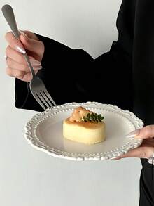 1pc French Ins Style Minimalist Embossed Plate, Dishwasher & Reusable, Suitable For Living Room/Bedroom/Office, Ideal Gift For Family, Friends, Couples, Children, Suitable For Holidays Like Valentine's Day, Spring Festival, Father's Day, Mother's Day, Teacher's Day, New Year, Qixi Festival, National Day, Children's Day, Women's Day - Multicolor - View 7