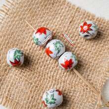 5pcs Delicate Hand-Painted Maple Leaf Series Ceramic Beads, Suitable For DIY Bracelets, Necklaces, Earrings, Phone Straps, Bag Charms, Jewelry Accessories, Loose Beads - Multicolor - View 5