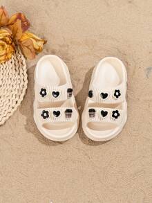 1 Pair Kids/Toddlers Cute Heart Fashionable Lightweight Casual Outdoor Slip-On EVA Sandals, Open Toe & Heel, Summer Beach Shoes - Beige - View 6