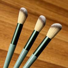 Contour Brush - Angled Precision Contouring Brush For Cheeks & Jawline, Soft Synthetic Bristles, Dense & Blendable For Cream/Powder/Liquid Products, Cruelty-Free - Dark Green - View 12