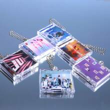 热门KPOP迷你专辑NFC挂件盒 - 《JUMP》《TOO BAD》、TWICE《This Is For》、NMIXX《Blue Valentine》《NOT CUTE ANYMORE》迷你CD盒、链条DVD盒、NFC CD盒、明星粉丝周边DIY纪念迷你CD挂件钥匙扣 - 彩色 - 查看 8