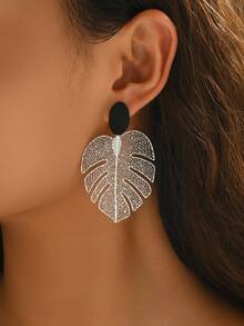 1 Pair Vintage Fashionable Versatile Leaf Hollow Metal Earrings, Suitable For Daily Wear - Silver - View 2