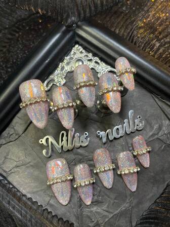 10片手工亚克力美甲贴片，杏仁形、粉色猫眼形，3D立体钻石美甲配件装饰，闪亮全覆盖美甲设计，Y2K风格可佩戴美甲套装，适合女性或女孩在节日、日常、聚会、派对和舞会等场合使用（包含：一片果冻胶和一条摩擦条）美甲用品