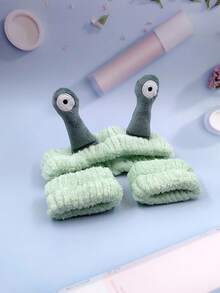 1pc/3pcs Set Cartoon Plush Snail Tentacle Headband & Wristband, Cute Makeup Headband, Washing Headband, 3D Hair Accessory, Soft Plush Headband, Elastic Headband, Skincare Wristband, Women Headband, Wristband, Hair Hoop, Hair Clip, Coral Fleece Wristband, Bathroom Decor, Suitable For Bathroom, Home Goods, Easter, Valentine's Day, Ramadan Clothing Accessories, Women Gift Hair Accessories. - Green - View 6