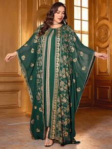 Plus Size Contrast Color Embroidered Applique Batwing Sleeve Dress (Random Embroidered Cuffs) - Dark Green - View 3