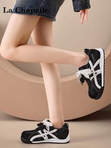 1双 La Chapelle 女士厚底系带软底休闲鞋，低帮户外平底鞋，圆头低跟纯色优雅软底徒步鞋，适合学生毕业照，女士低帮皮质运动鞋 - 深黑/白 - 查看 6