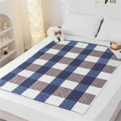 Vattentäta tvättbara inkontinensskydd för vuxna, finns i stora, medelstora och små storlekar, lämpliga för sängkläder för äldre och perfekta för skolstartsmaterial.