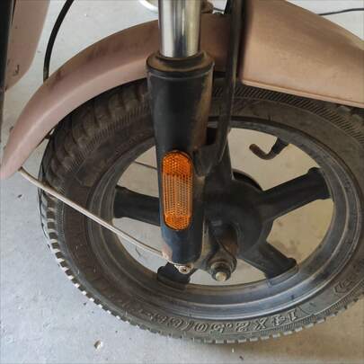 2pcs Of Riding Self-Adhesive Reflector - Double-Sided, Motorcycle Electric Scooter Bicycle Riding Supplies, Road Safety, Yellow ABS Material, No Power Supply, Safety Warning Reflector Electric Bike Reflective Strips, Spoke Covers, Night-Lit Rear Decorations, Tail Warning Lights, Mountain Bike Taillights For Winter Vacation, Travel, Studio And Outdoor Fill Light, Live Streaming, Photography, Travel Vlog, Video Recording, Influencer Content Vacation Travel Studio Outdoor Live Streaming Travel Vlog Video Recording Influencer Content Light Reflector Photography Photography Accessories Photography Equipment